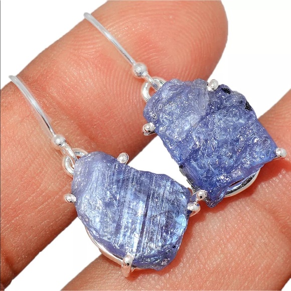 Jewelry - Genuine Tanzanite silver earrings